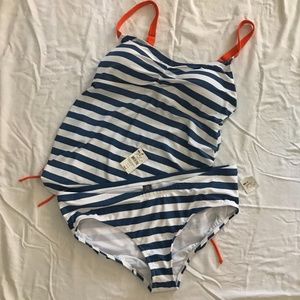 NWT Tankini Bathing Suit, Sz1X.           10-20TEE